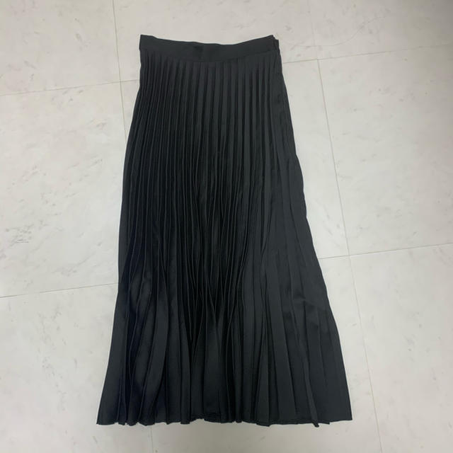 ZARA(ザラ)の新品未使用　プリーツスカート レディースのスカート(ロングスカート)の商品写真