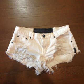 ワンティースプーン 白デニム(ショートパンツ)