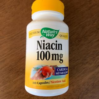 ナイアシン　100mg(ビタミン)