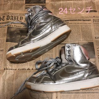 ナイキ(NIKE)のNIKE ピンク×シルバー  24センチ(スニーカー)