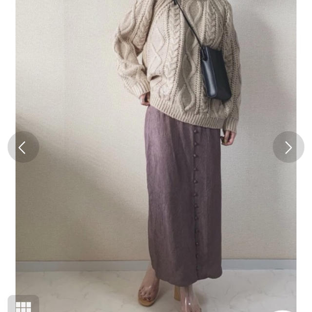 TODAYFUL(トゥデイフル)のpoopii 様 フロントボタンサテンスカート  レディースのスカート(ロングスカート)の商品写真