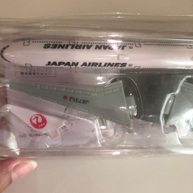 JAL(日本航空)(ジャル(ニホンコウクウ))の日本航空   飛行機   プラモデル    新品  エンタメ/ホビーのおもちゃ/ぬいぐるみ(模型/プラモデル)の商品写真