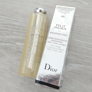 ディオール(Dior)のディオール【Dior】フィックス イット カラー＜300 イエロー：シミやクマの(コンシーラー)