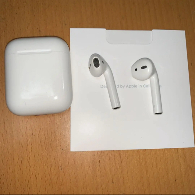 Apple(アップル)の[ヨリ1234]様専用　Airpods 第一世代 スマホ/家電/カメラのオーディオ機器(ヘッドフォン/イヤフォン)の商品写真