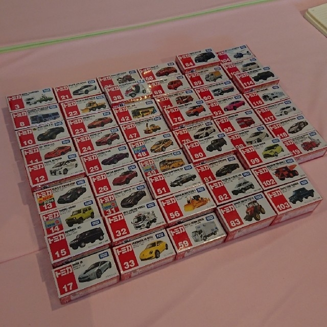未開封 トミカ 52台 まとめてセット売り 未開封 トミカ 52台 まとめてセット売り