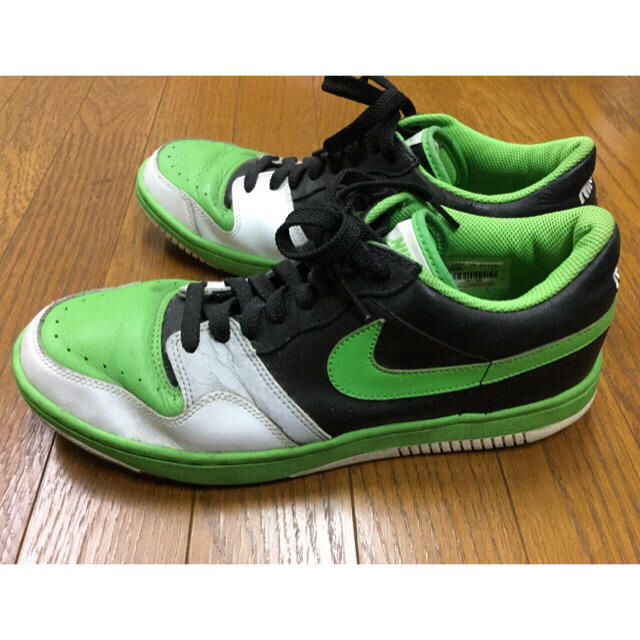 NIKE(ナイキ)のNIKE COURT FORCE LOW コートフォースロー 28.5 メンズの靴/シューズ(スニーカー)の商品写真