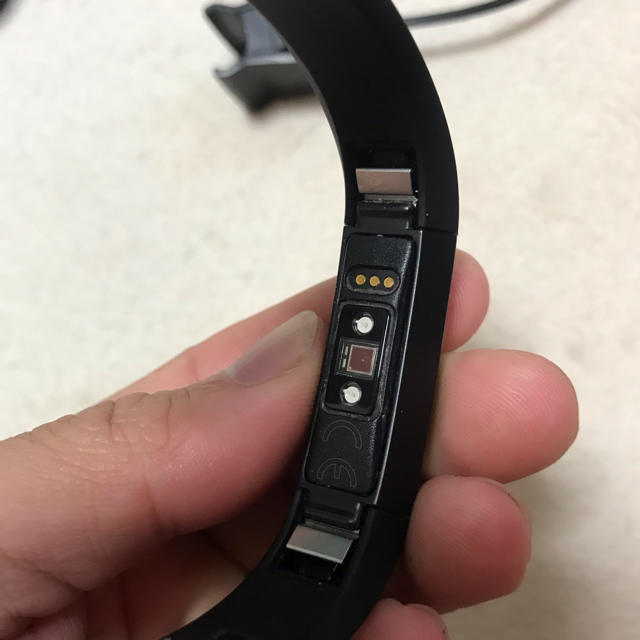 fitfit(フィットフィット)のFitbit Alta hr 定価2万超　中古です！ スマホ/家電/カメラの美容/健康(体重計/体脂肪計)の商品写真