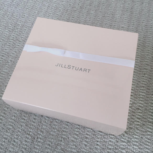 JILLSTUART(ジルスチュアート)のJILLSTUART ハンドタオルとハンカチセット レディースのファッション小物(ハンカチ)の商品写真