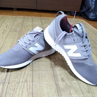 ニューバランス(New Balance)の未使用品☆ニューバランスMRL247 スニーカー newbalance☆24㎝(スニーカー)