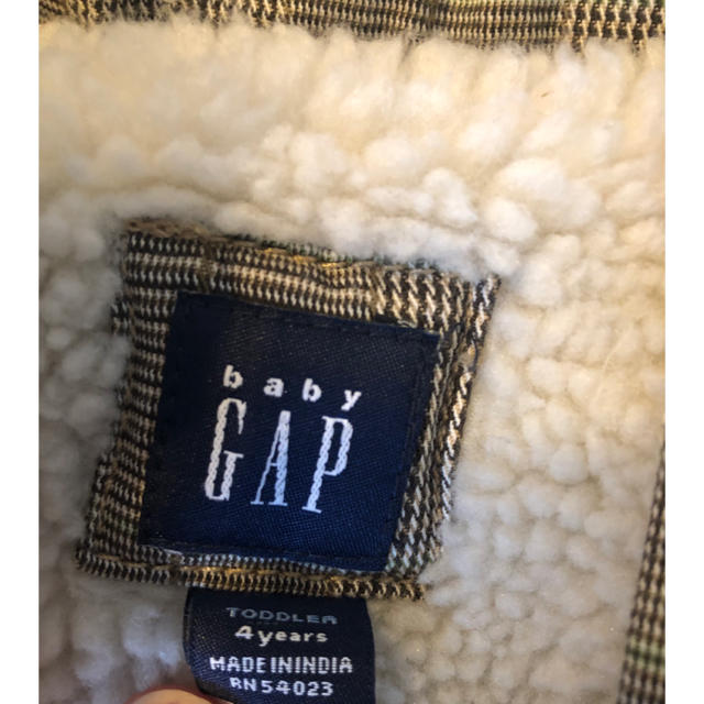 babyGAP(ベビーギャップ)の【美品】baby gap ボアコート　100〜110cm 定価約10,000円 キッズ/ベビー/マタニティのキッズ服男の子用(90cm~)(コート)の商品写真