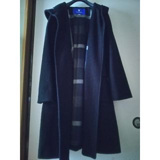 バーバリーブルーレーベル(BURBERRY BLUE LABEL)の美品 BLクレストブリッジ ネイビーガウンコート42 (ロングコート)