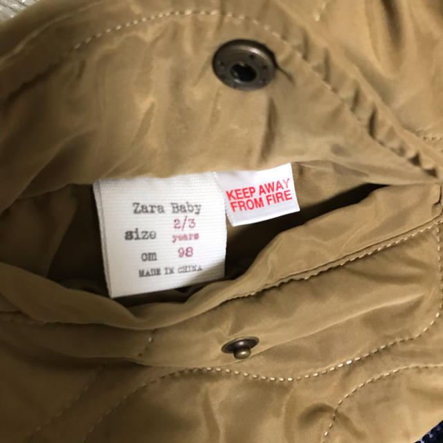 ZARA KIDS(ザラキッズ)のzara baby スター付きリバーシブルフーディ キッズ/ベビー/マタニティのキッズ服男の子用(90cm~)(ジャケット/上着)の商品写真