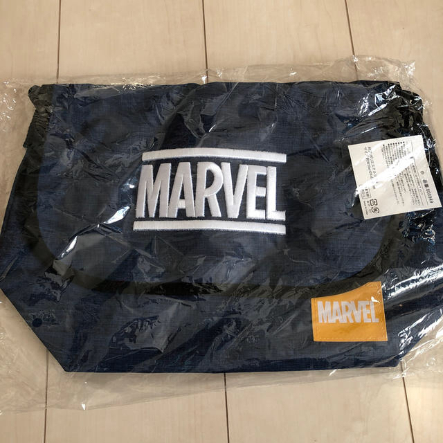 MARVEL(マーベル)のマーベル MARVEL ショルダーバッグ エンタメ/ホビーのアニメグッズ(その他)の商品写真