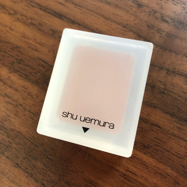 shu uemura(シュウウエムラ)のShu uemura コンシーラー 5YR  シュウウエムラ コスメ/美容のベースメイク/化粧品(コンシーラー)の商品写真