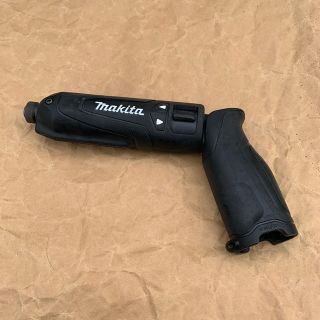 マキタ(Makita)のマキタ　TD201 黒　美品(工具/メンテナンス)