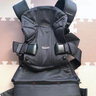 ベビービョルン(BABYBJORN)のベビージョルン　抱っこ紐(抱っこひも/おんぶひも)