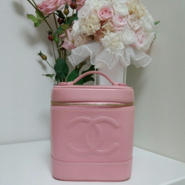 CHANEL - ぴ～たんページ