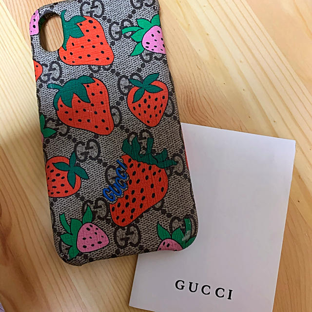 Gucci - gucci iPhoneケース いちごの通販