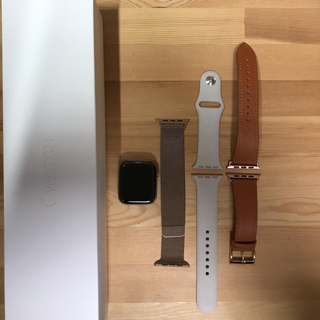 Apple  Watch  series 5 セルラーモデル　ステンレス