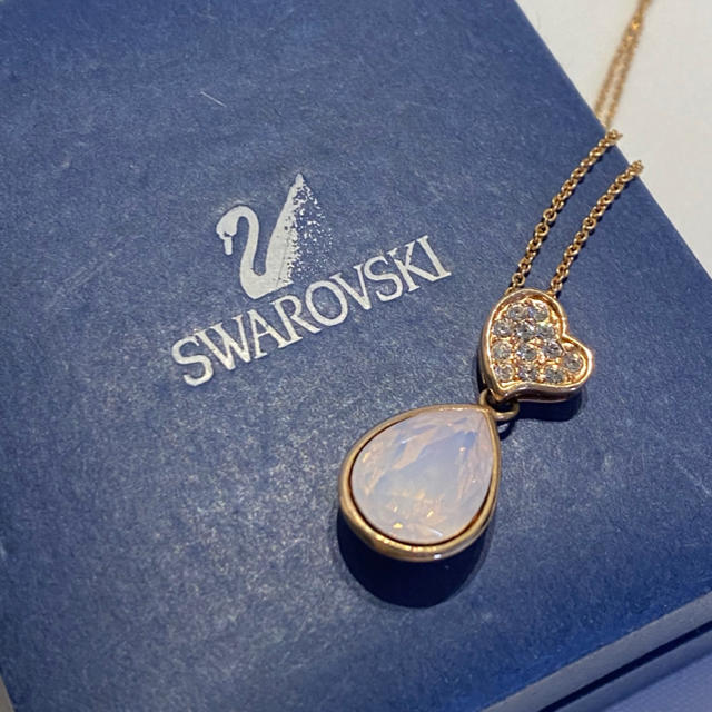 SWAROVSKI(スワロフスキー)の❤︎新品・未着用❤︎ スワロフスキー ネックレス ティアドロップ ♡ハート♡ レディースのアクセサリー(ネックレス)の商品写真