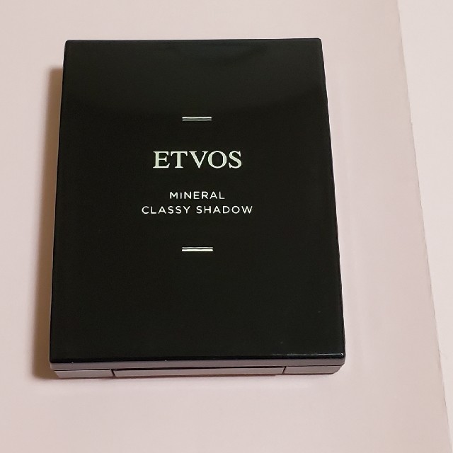 ETVOS(エトヴォス)のETVOS　エトヴォス　ミネラルクラッシィシャドー　フラミンゴオレンジ コスメ/美容のベースメイク/化粧品(アイシャドウ)の商品写真