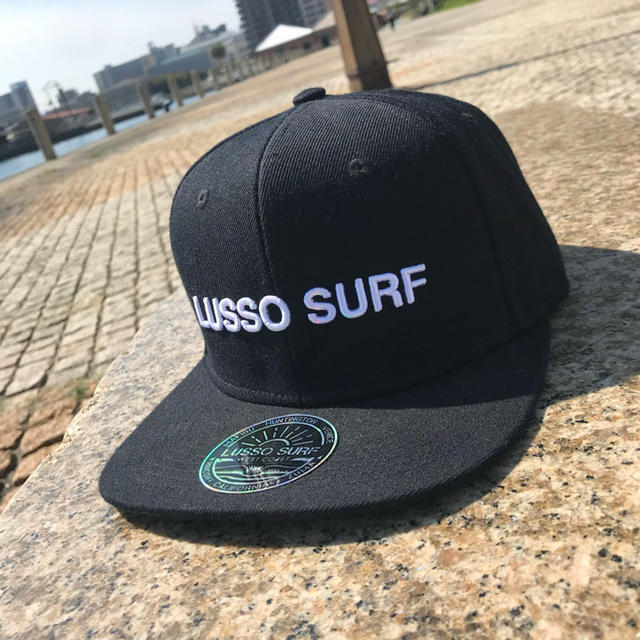 Ron Herman(ロンハーマン)の秋コーデ☆LUSSO SURF 3Dロゴ刺繍プリント☆RVCA メンズの帽子(キャップ)の商品写真