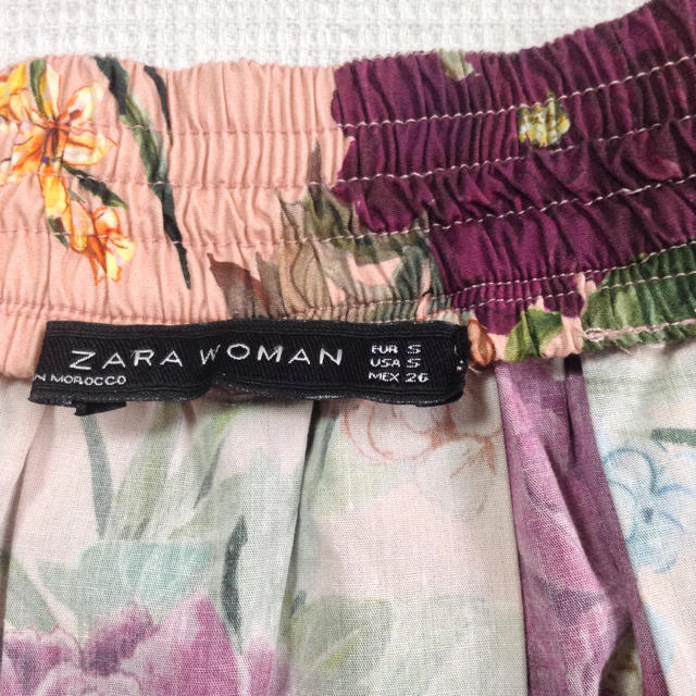 Spick & Span(スピックアンドスパン)のZARA フローラルプリント フレアスカート＊フラワー ボタニカル 花柄 ピンク レディースのスカート(ロングスカート)の商品写真