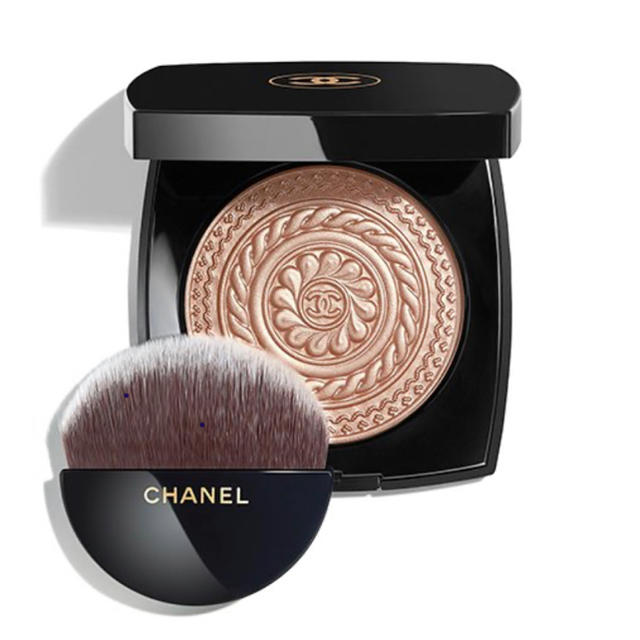 CHANEL エクラ　クリスマス限定品　2019