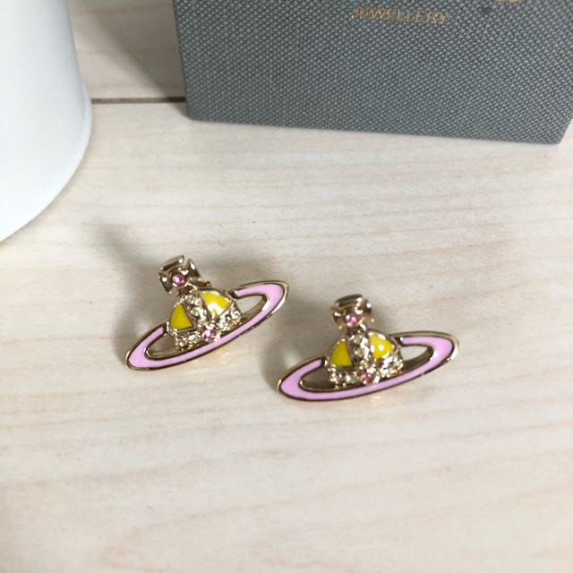 vivienne westwood ヴィヴィアンウエストウッド ピアス