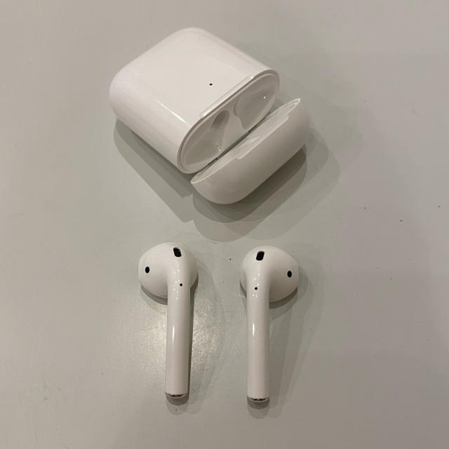 AirPods2 ワイヤレス対応　Apple