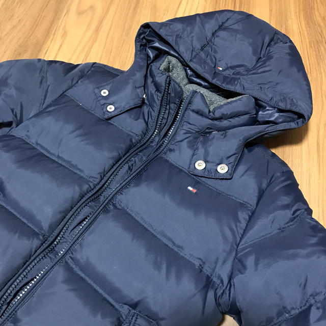 TOMMY HILFIGER(トミーヒルフィガー)のダウン キッズ/ベビー/マタニティのキッズ服男の子用(90cm~)(その他)の商品写真