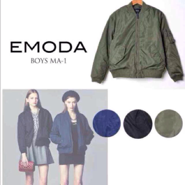 EMODA(エモダ)のＥMODA MA-1 ネイビー レディースのジャケット/アウター(ダウンジャケット)の商品写真