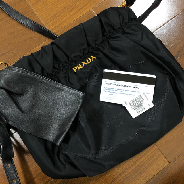 PRADA(プラダ)のPRADA★ショルダー クラッチ 2way レディースのバッグ(ショルダーバッグ)の商品写真