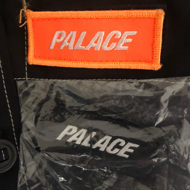 Supreme(シュプリーム)のPalace arkair メンズのジャケット/アウター(ナイロンジャケット)の商品写真