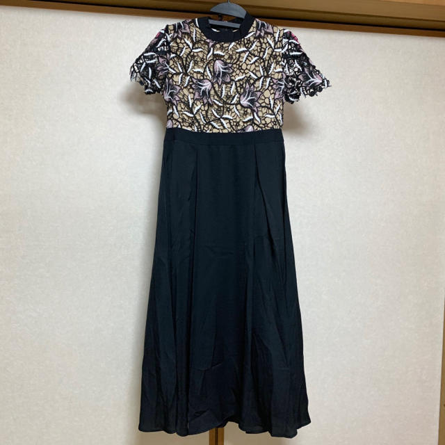 【 SALE  】 S バイカラーワンピース ロングドレス ブラック 花柄 レディースのフォーマル/ドレス(ロングドレス)の商品写真