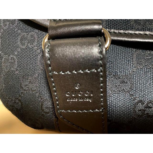 Gucci(グッチ)のグッチ GGキャンバス ウエストポーチ 黒 ブラック　美品（中古） レディースのバッグ(ボディバッグ/ウエストポーチ)の商品写真