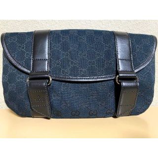 グッチ(Gucci)のグッチ GGキャンバス ウエストポーチ 黒 ブラック　美品（中古）(ボディバッグ/ウエストポーチ)