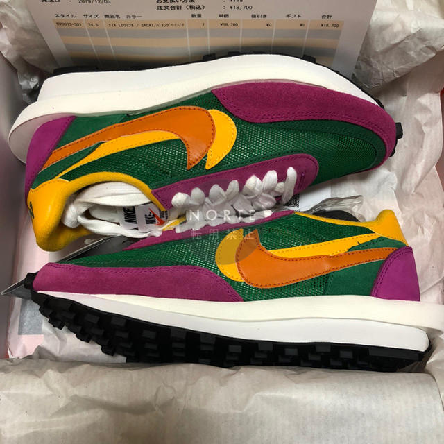 NIKE(ナイキ)の【新品/24.5cm】NIKE sacai × LDWaffle グリーン  レディースの靴/シューズ(スニーカー)の商品写真