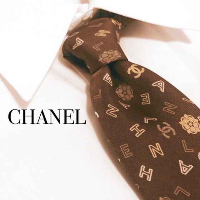CHANEL(シャネル)の美品　CHANEL シャネル　ココマーク　ロゴ柄　ブラウン　総柄　高級シルク メンズのファッション小物(ネクタイ)の商品写真