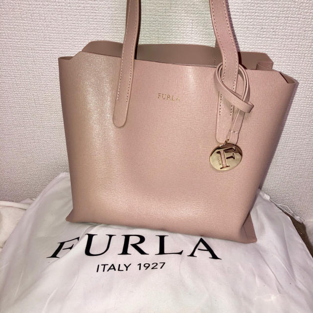 FURLA ハンドバッグ SALLY Sサイズ - ハンドバッグ