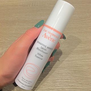 アベンヌ(Avene)の 【美品】アベンヌ センシティブホワイトエッセンス 美容液(美容液)