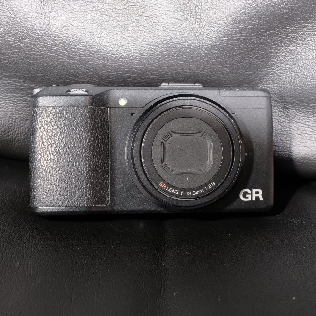 カメラRicoh GR Aps-c  予備バッテリー、リモコン付き