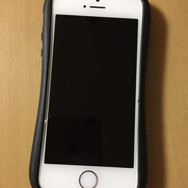 iPhone(アイフォーン)のiPhone SE✨　ワイモバイル スマホ/家電/カメラのスマートフォン/携帯電話(スマートフォン本体)の商品写真