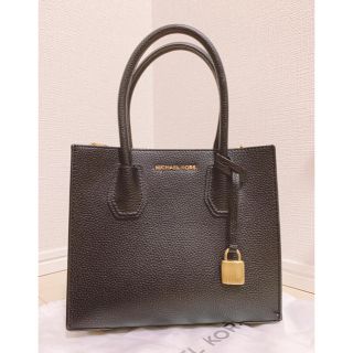 マイケルコース(Michael Kors)のマイケルコースミディアムメッセンジャーハンドバッグMICHEAL KORS(ハンドバッグ)