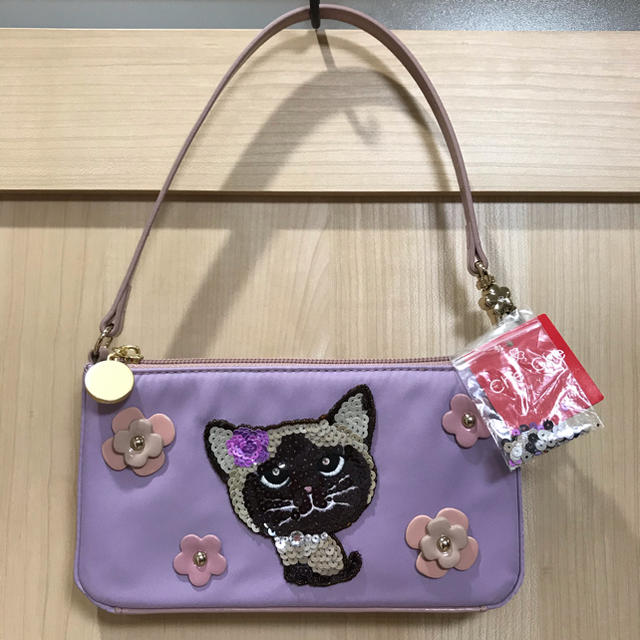 Che Che New York(チチニューヨーク)の新品未使用品　Che Che New York Catモチーフミニバック レディースのファッション小物(ポーチ)の商品写真