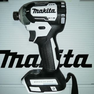 マキタ(Makita)のマキタ　インパクトドライバー　TD170 白(工具)