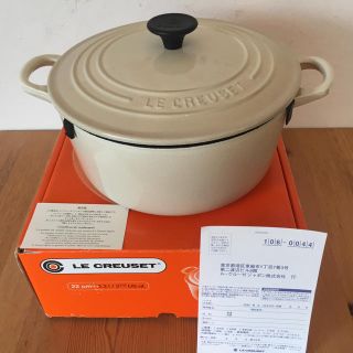 ルクルーゼ(LE CREUSET)の【早い者勝ち】正規品/ル・クルーゼ/22cm/ココットロンド/白(鍋/フライパン)