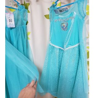 ひさりん様専用　アナ雪ドレス　５t(ドレス/フォーマル)