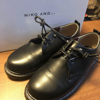 ニコアンド(niko and...)のNiko and…プレーントゥシューズ(ブーツ)