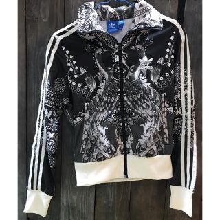 アディダス(adidas)の完売品☆adidas originals The FARM companyコラボ(パーカー)